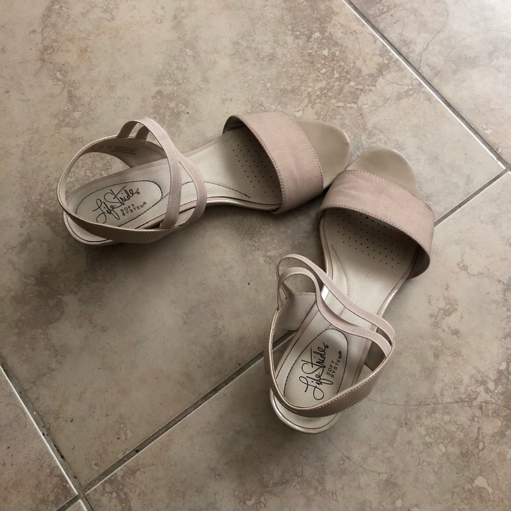 Cute tan sandals